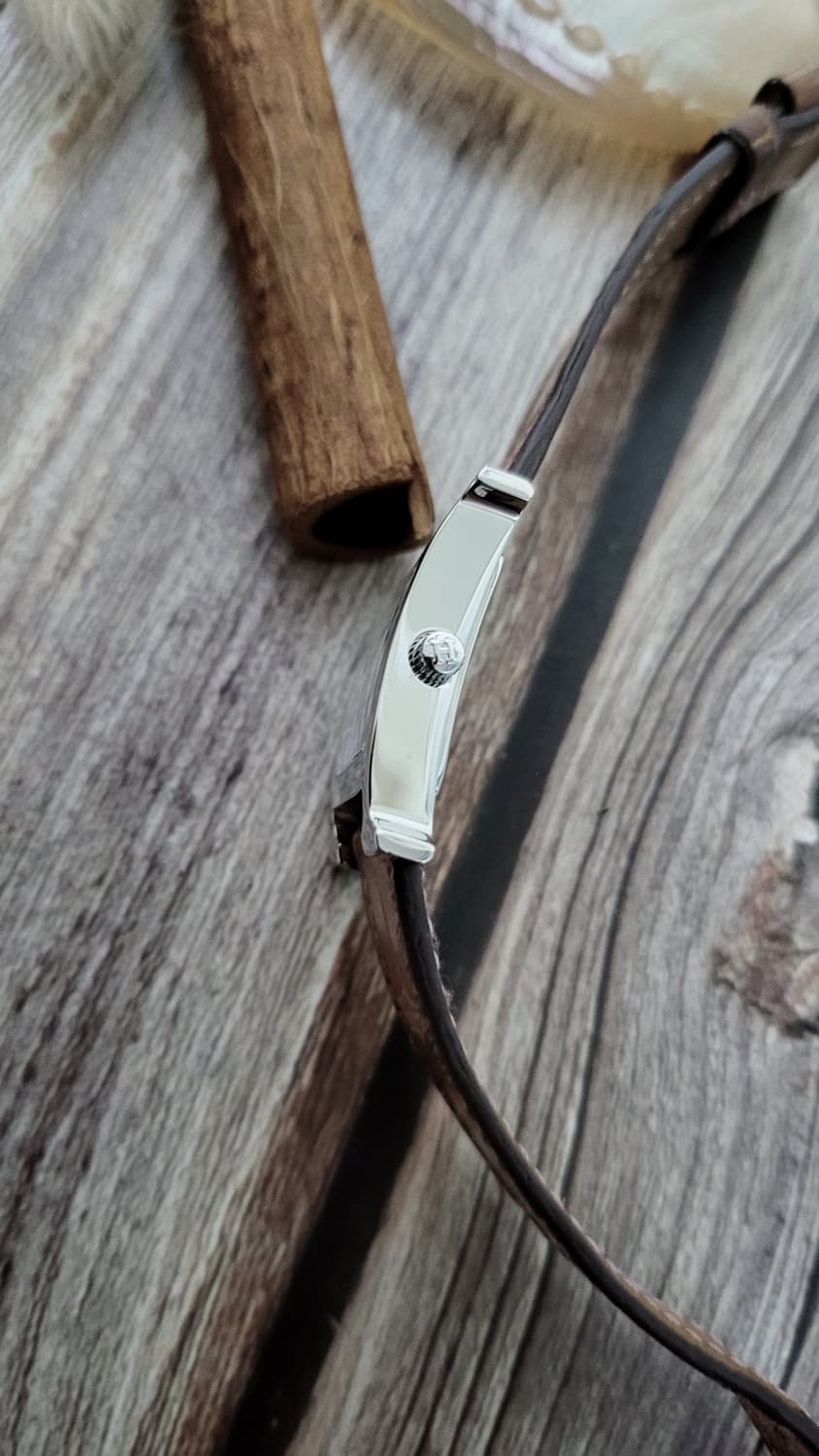 정품 에르메스 H아워 12P 펄 다이얼 다이아 악어스트랩 쿼츠시계 풀구성 상품이미지8