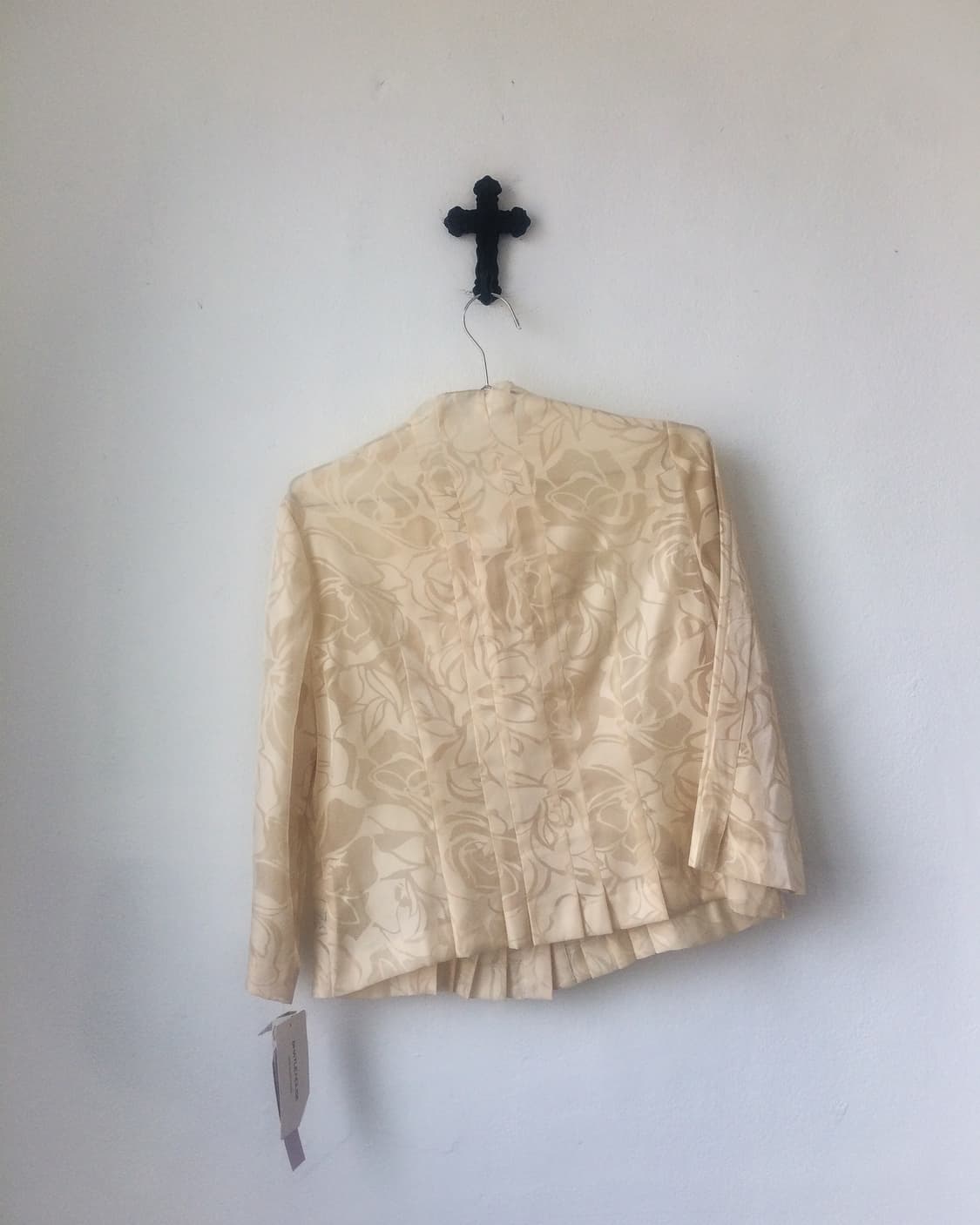 Flower pattern glossy pleats high neck j 상품이미지3