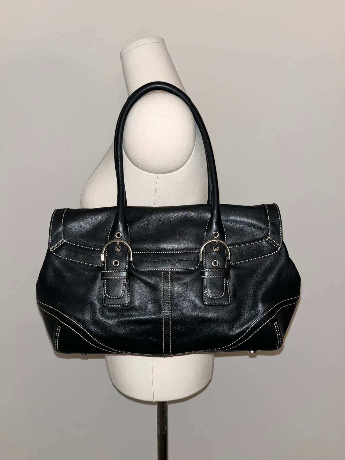 📦 2000y2k Coach Allblack shoulder bag 상품이미지5