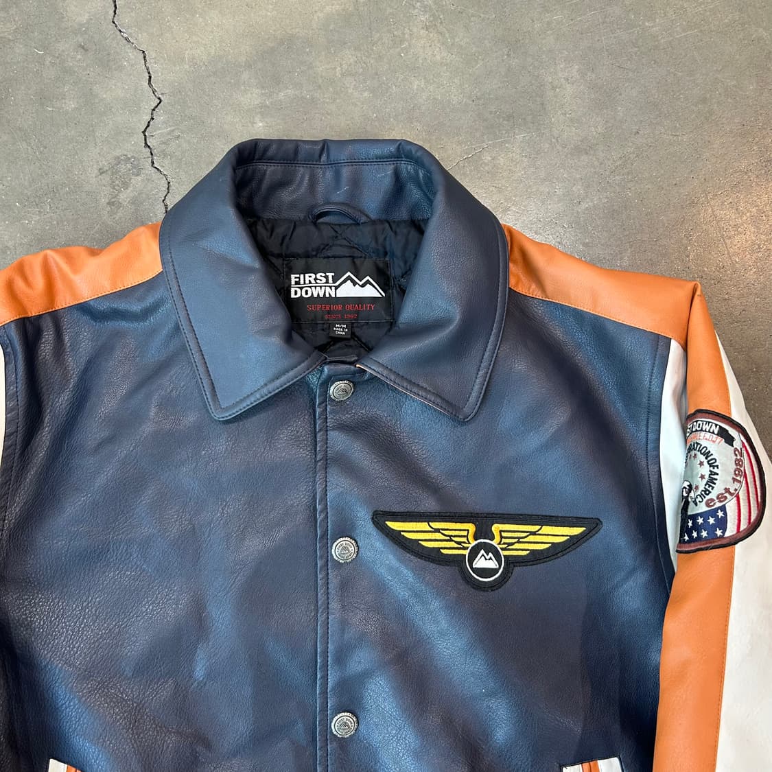 퍼스트다운 pvc 레더 자켓 상품이미지2