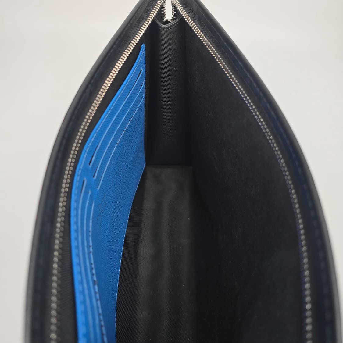 루이비통 그라피트 다미에 포쉐트 보야주 클러치 상품이미지7