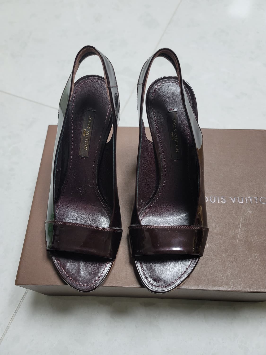 루이비통 애나멜 하이힐 34(215)사이즈 상태극상 풀박스 상품이미지1