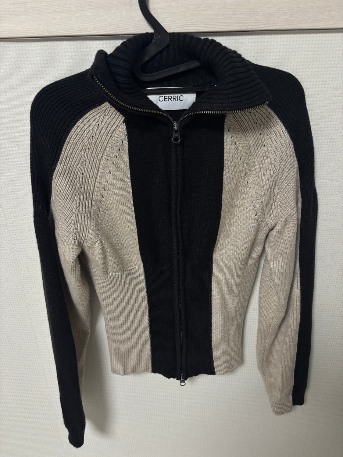 세릭 라인 니트 집업 CERRIC LINE KNITTING ZIP UP  상품이미지5