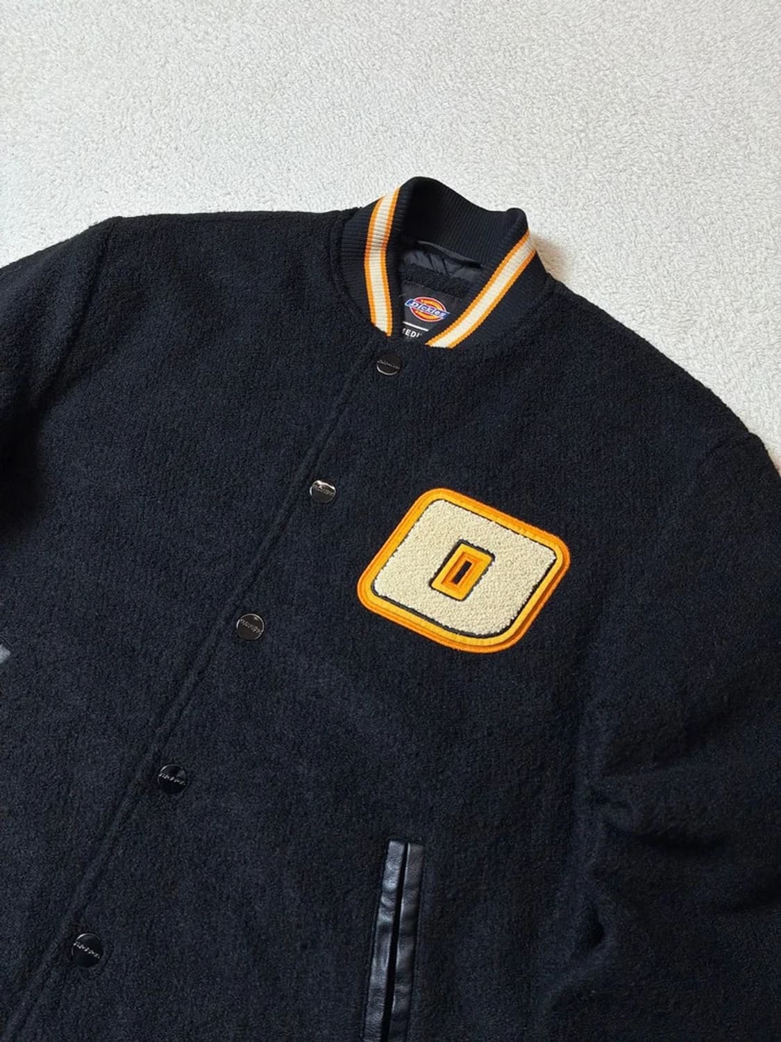 디키즈 블랙컬러 셔닐 스펠아웃로고 울 바시티 자켓 PN7684 상품이미지2