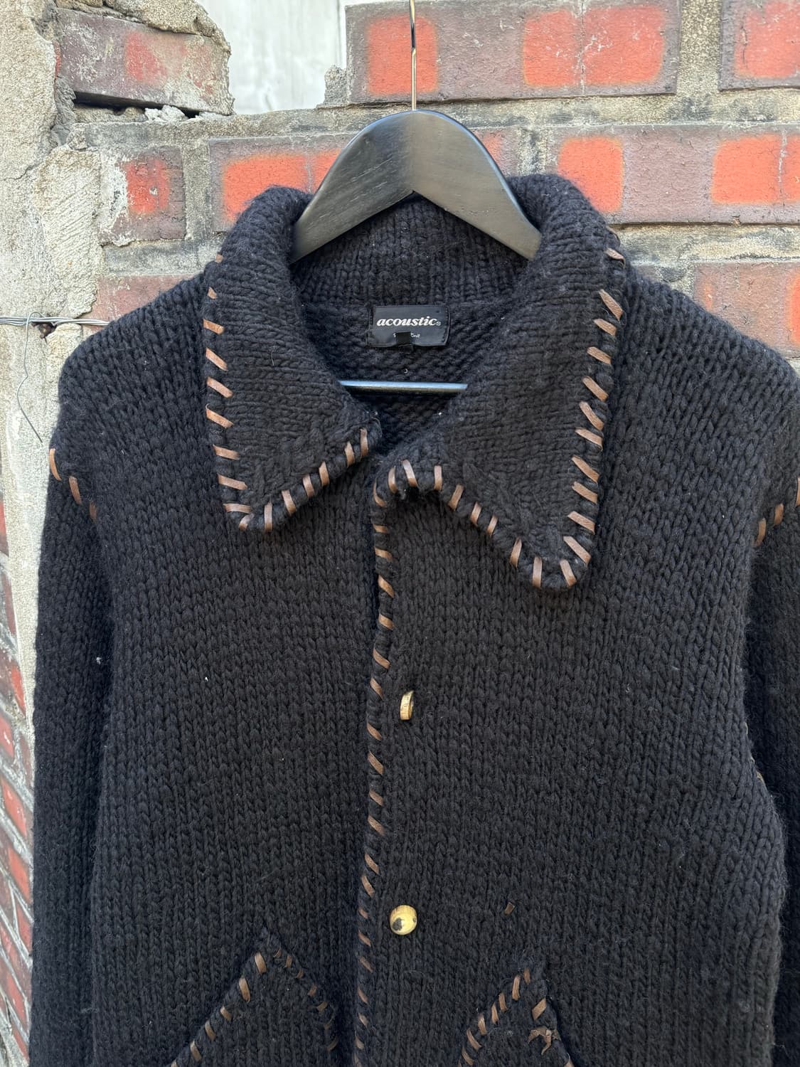 어쿠스틱 레더 디테일 울 니트 가디건  상품이미지2