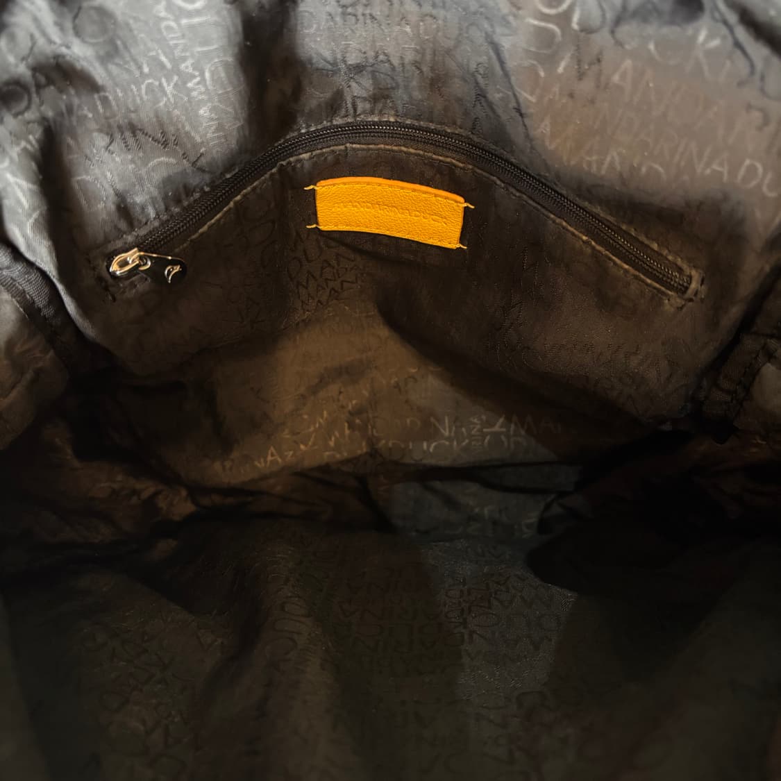 만다리나덕 리무빙(REMOVING) 시리즈 백 상품이미지9