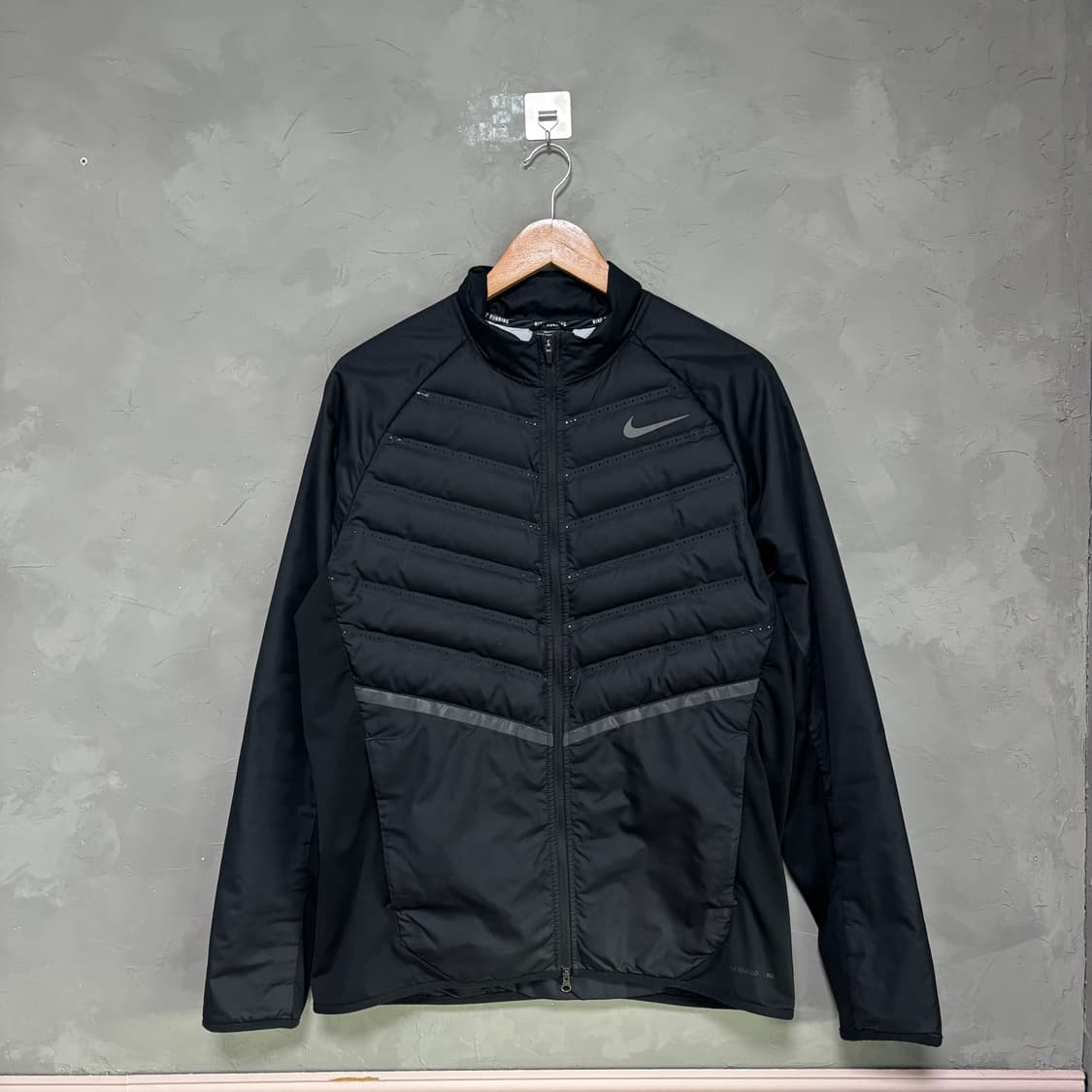 나이키 러닝 에어로로프트 경량패딩 상품이미지1