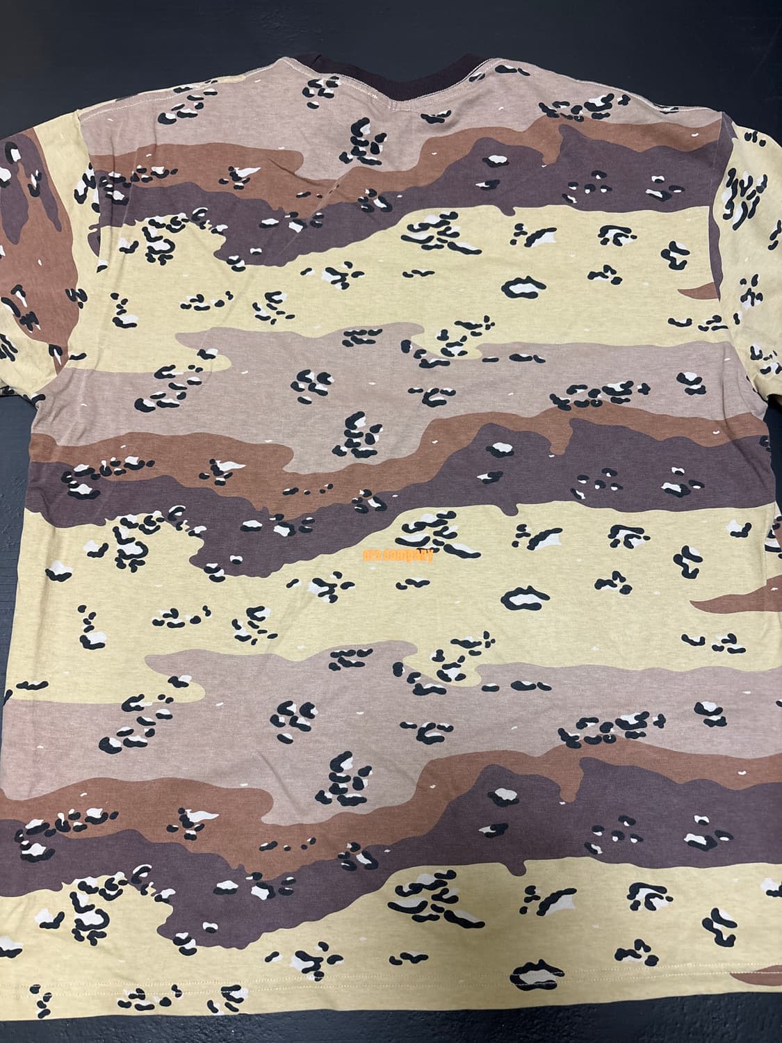 이알에스코 심장 로고 카모 티셔츠 상품이미지2