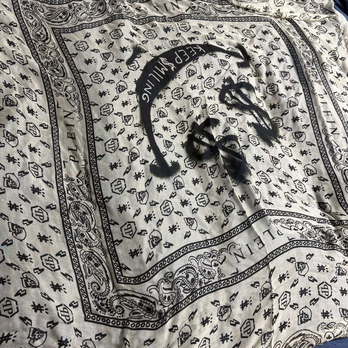 (OS) 필립플레인 모달 실크 달러 머플러 아이보리 상품이미지1