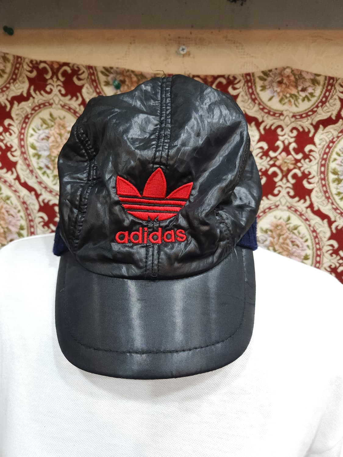 아디다스 데상트 90s 자수로고 귀달이 캠프캡

 상품이미지1