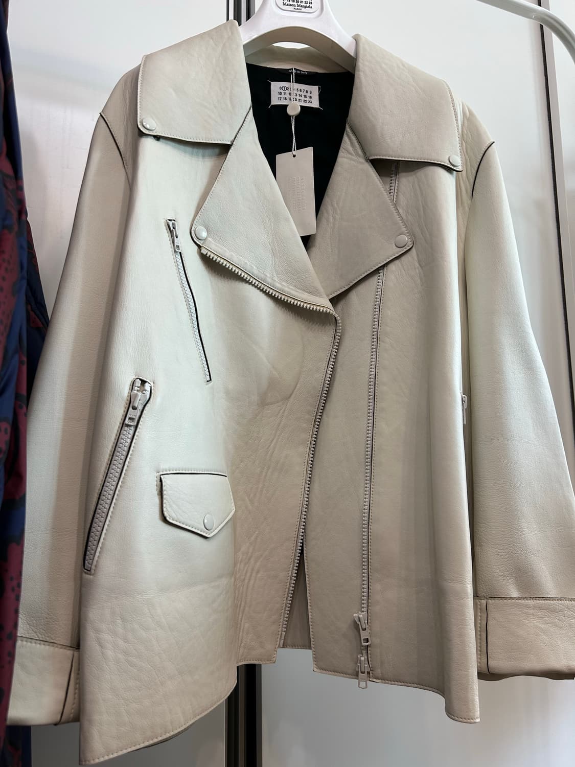 마르지엘라 화이트 레더 자켓 상품이미지5