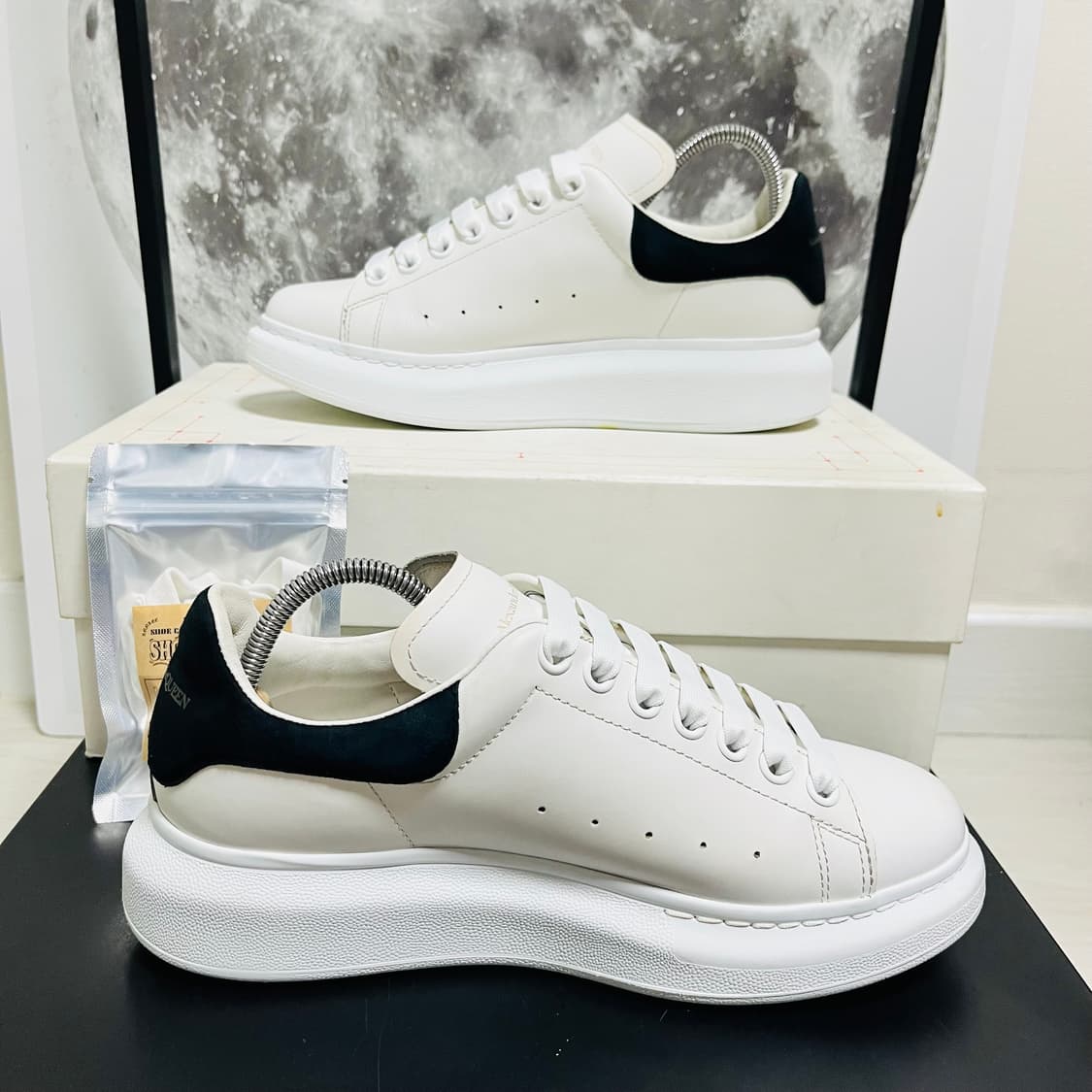 정품 39) 알렉산더 맥퀸 블랙 오버솔 스니커즈 250~255 상품이미지3