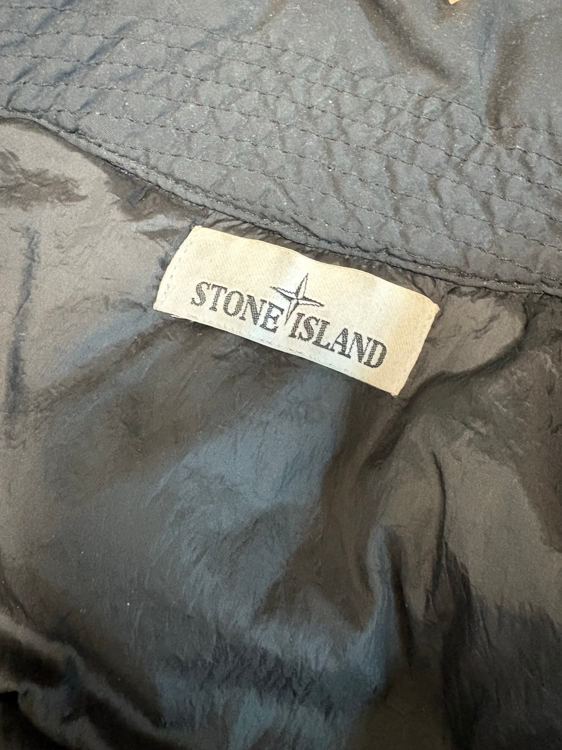 스톤아일랜드 크링클랩스 패딩 17fw 블랙 m 상품이미지6