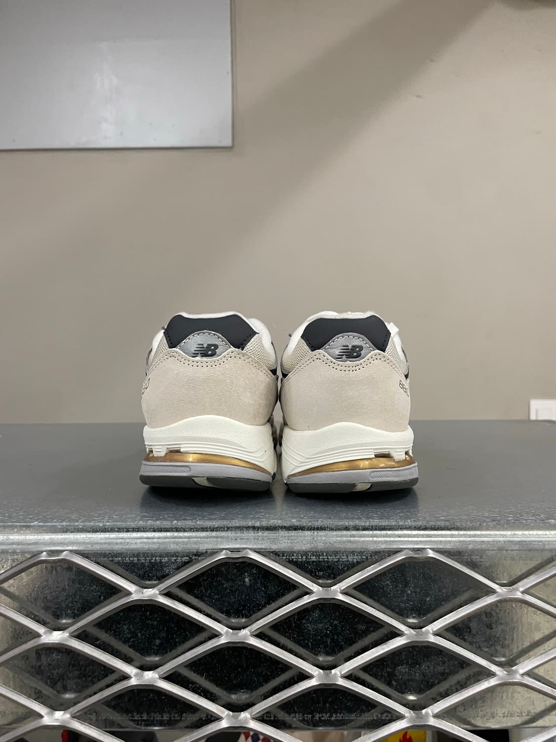 뉴발란스 880 달마시안 235 상품이미지3