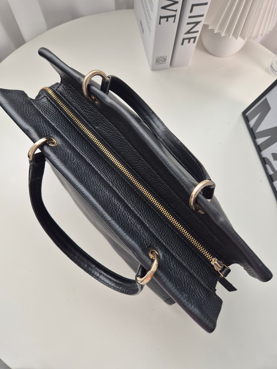 페라가모 레더 사각 토트백 상품이미지7