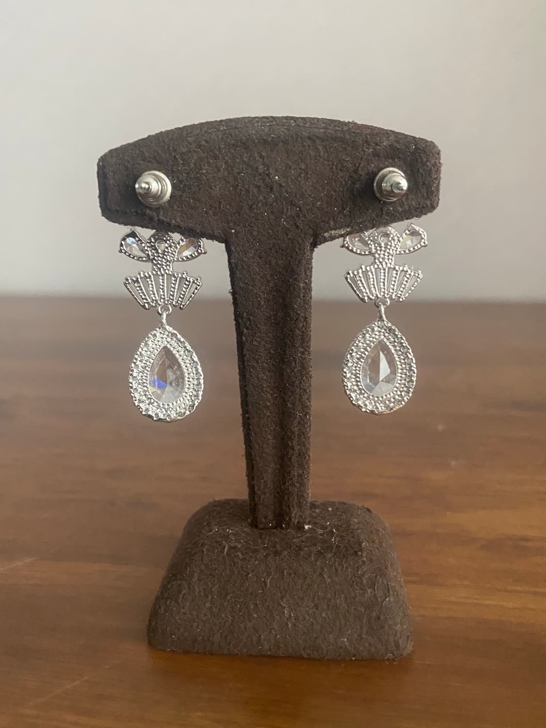 물방울 모티브 큐빅 귀걸이 상품이미지8