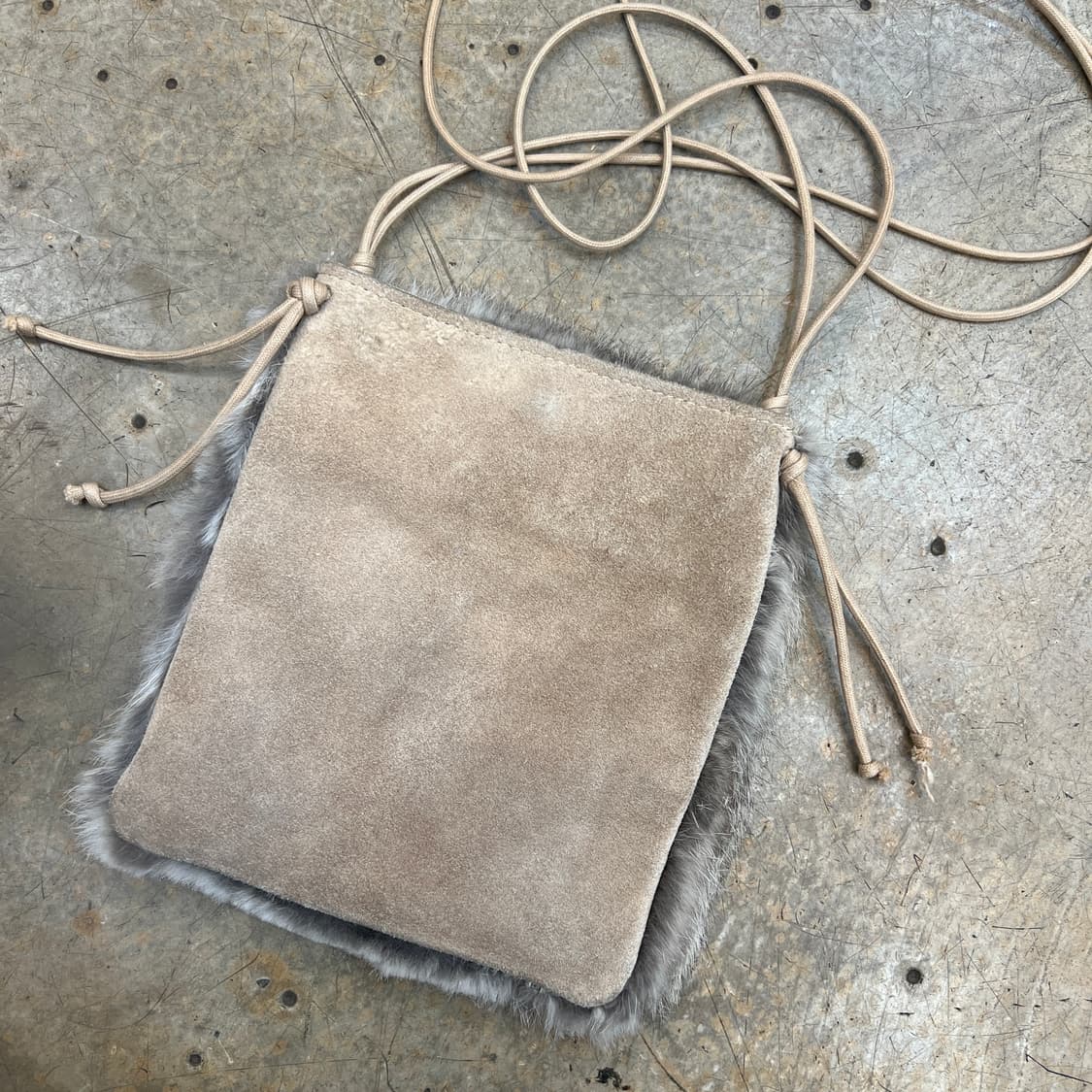 토끼털 크로스 백 상품이미지3