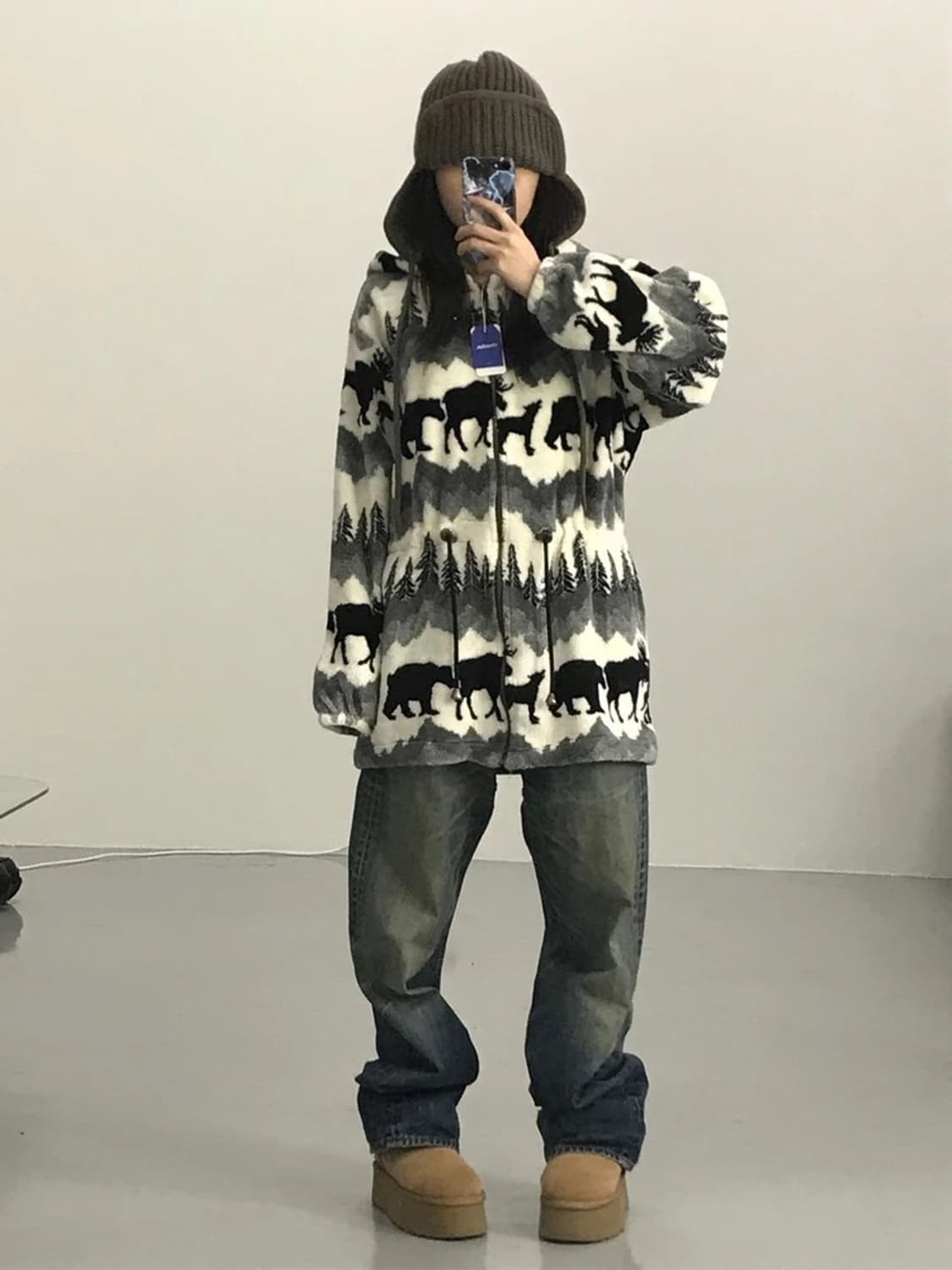 Quality Goods Canada Bear Pattern hoodie 상품이미지1