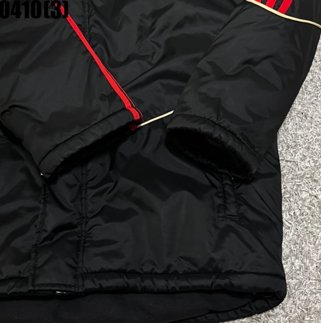 아디다스 리버풀 패딩 점퍼 상품이미지4