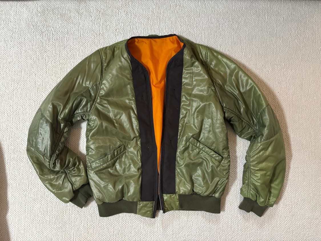 스탠드얼론 리버시블 봄버자켓 상품이미지1