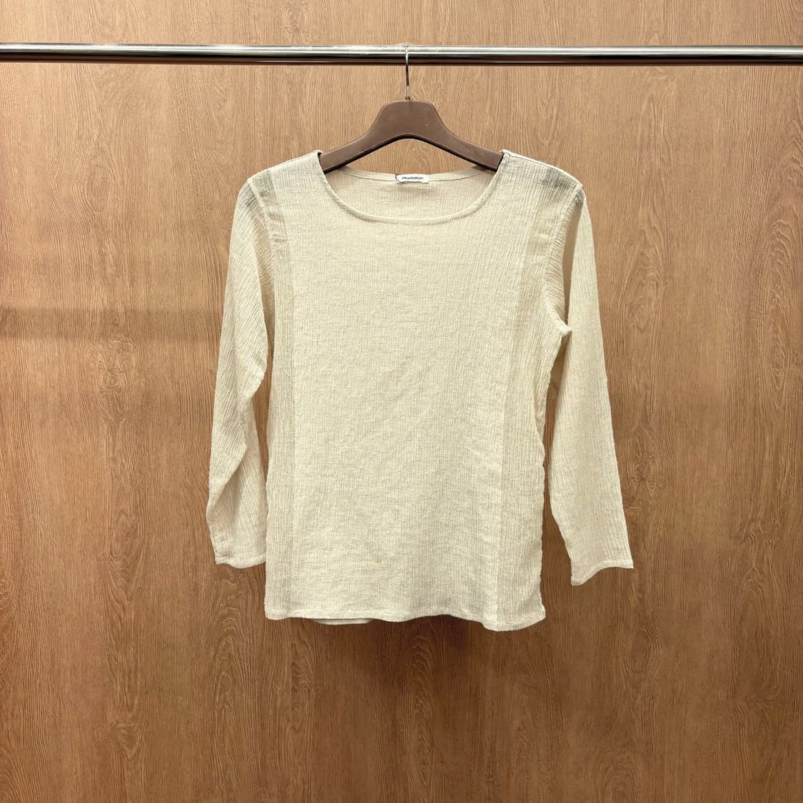 이세이미야케 플랜테이션 시스루 티셔츠 크링클 텍스쳐 디테일 베이지 상품이미지2