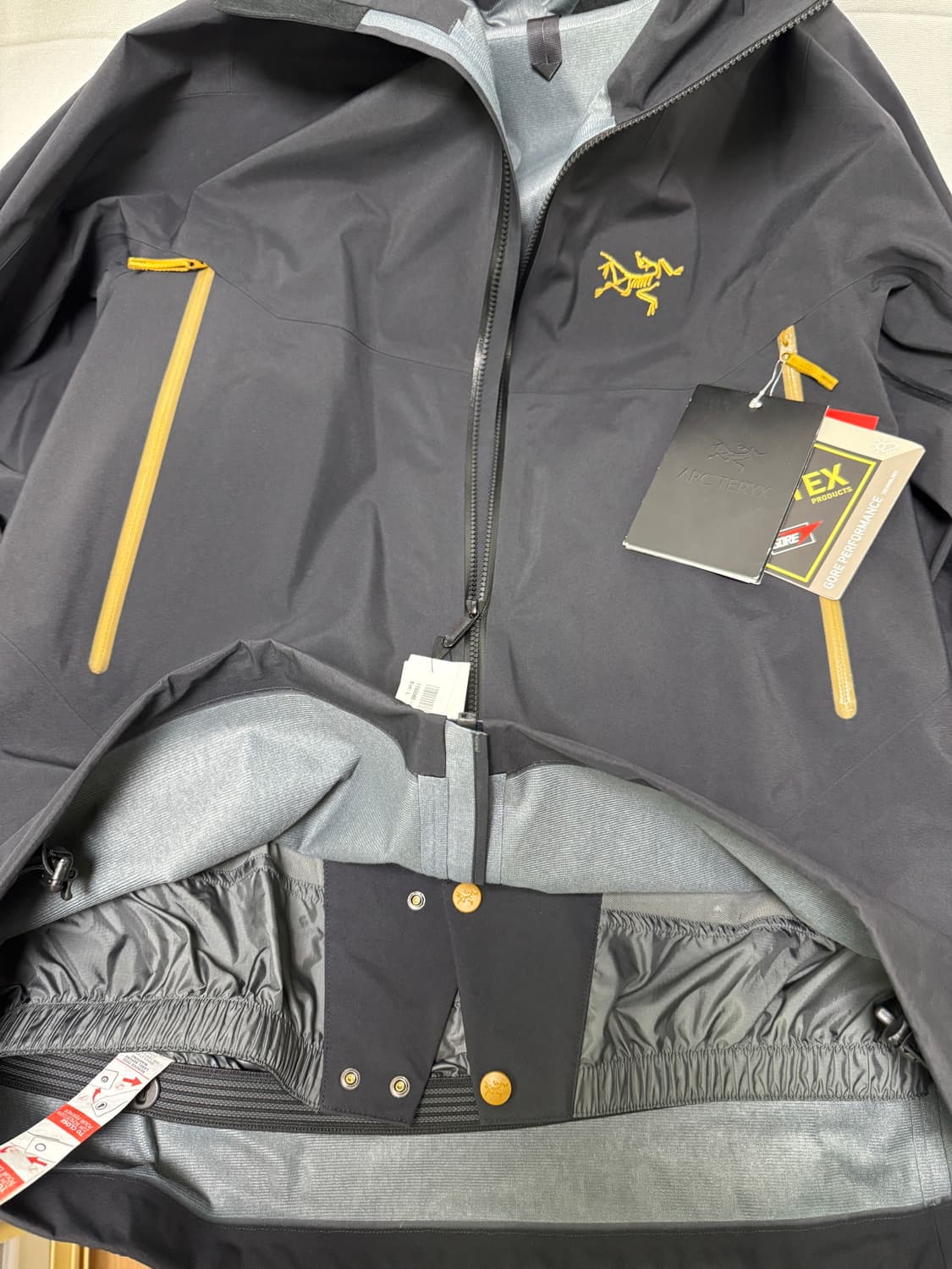 아크테릭스 바람막이 세이버AR 새상품 L 상품이미지8