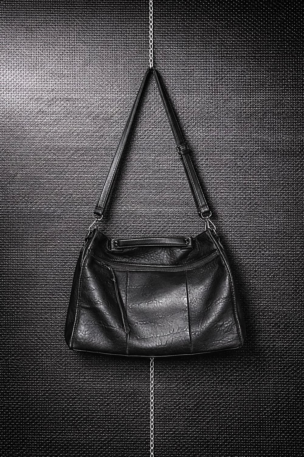 스터드 레더 크로스백 상품이미지2