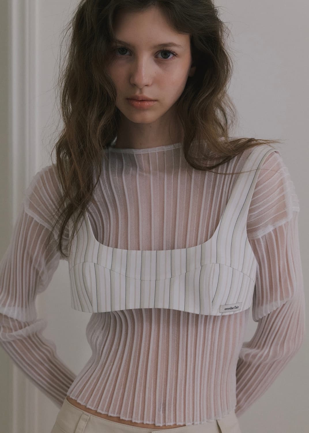 오버듀플레어 sheer glossy ribbed cardigan 상품이미지3