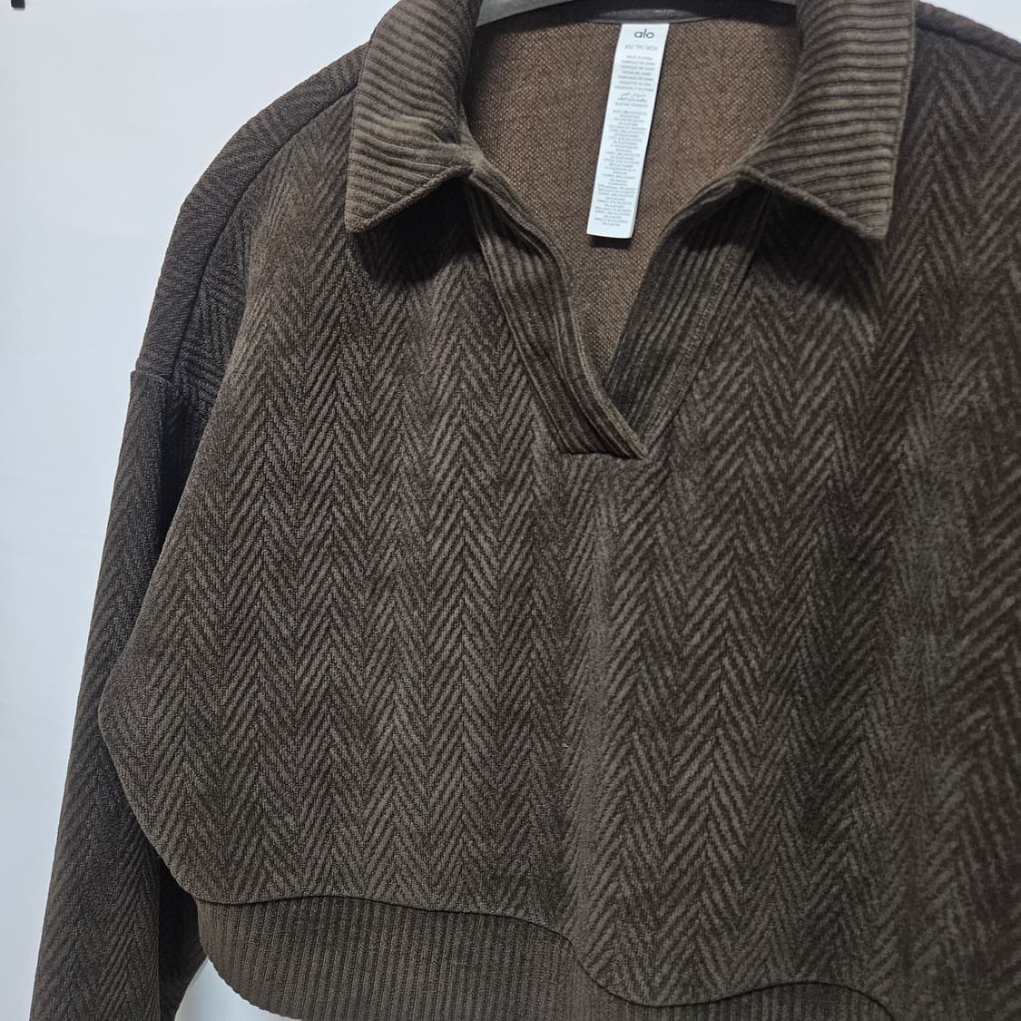 XS 알로 요가 alo 코듀로이 카라 크롭 맨투맨 상품이미지2