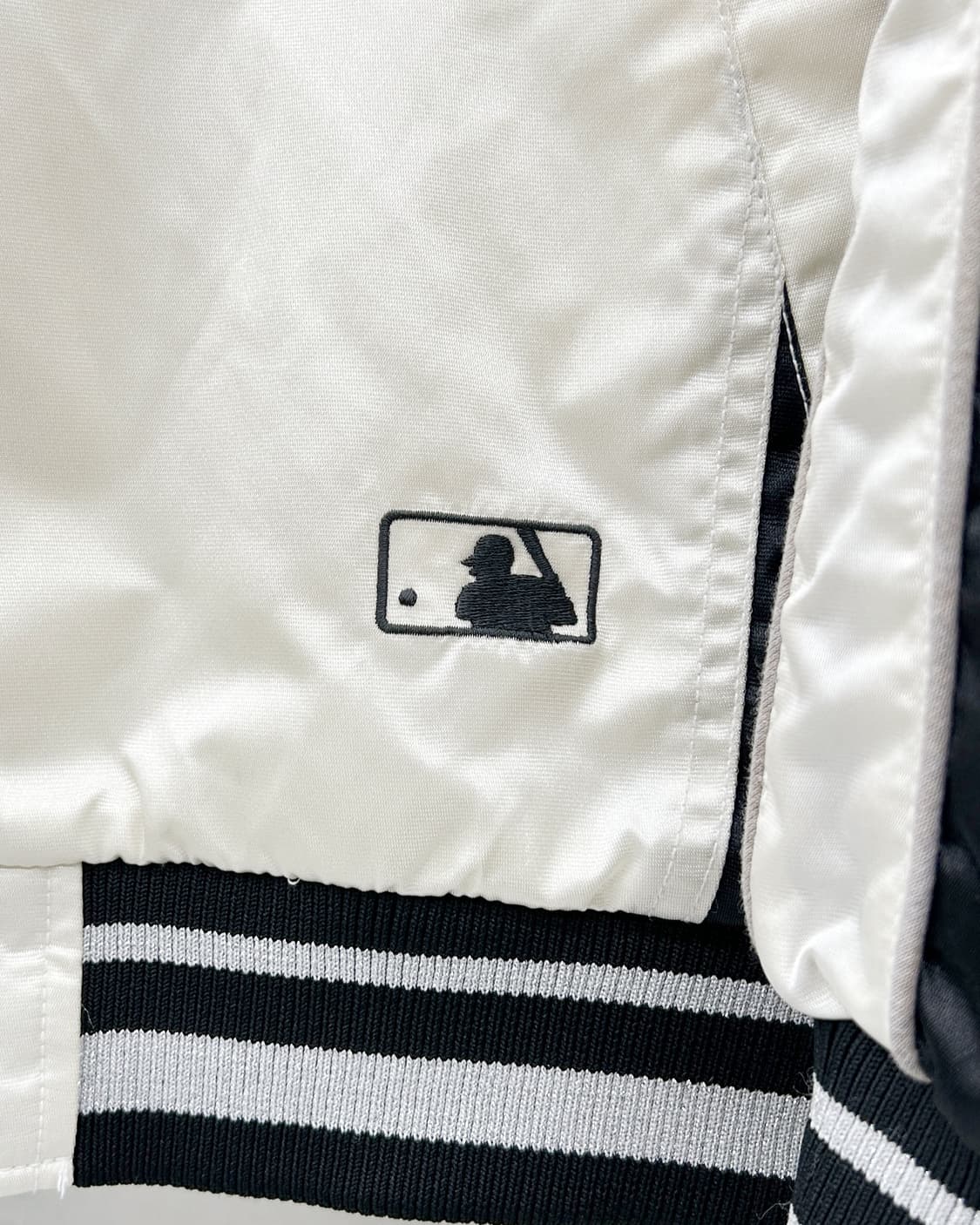 MLB 00s 시카고 화이트삭스 사틴 베이스볼 자켓 상품이미지4