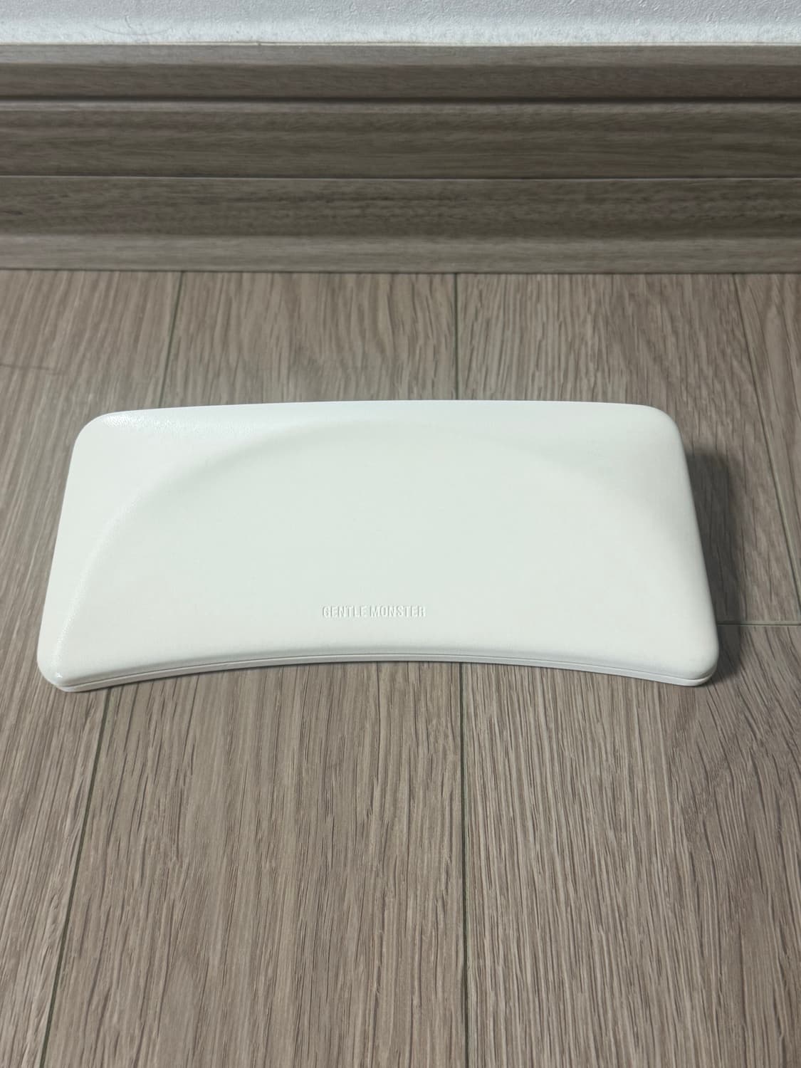 젠틀몬스터 알리오 x 01 상품이미지2