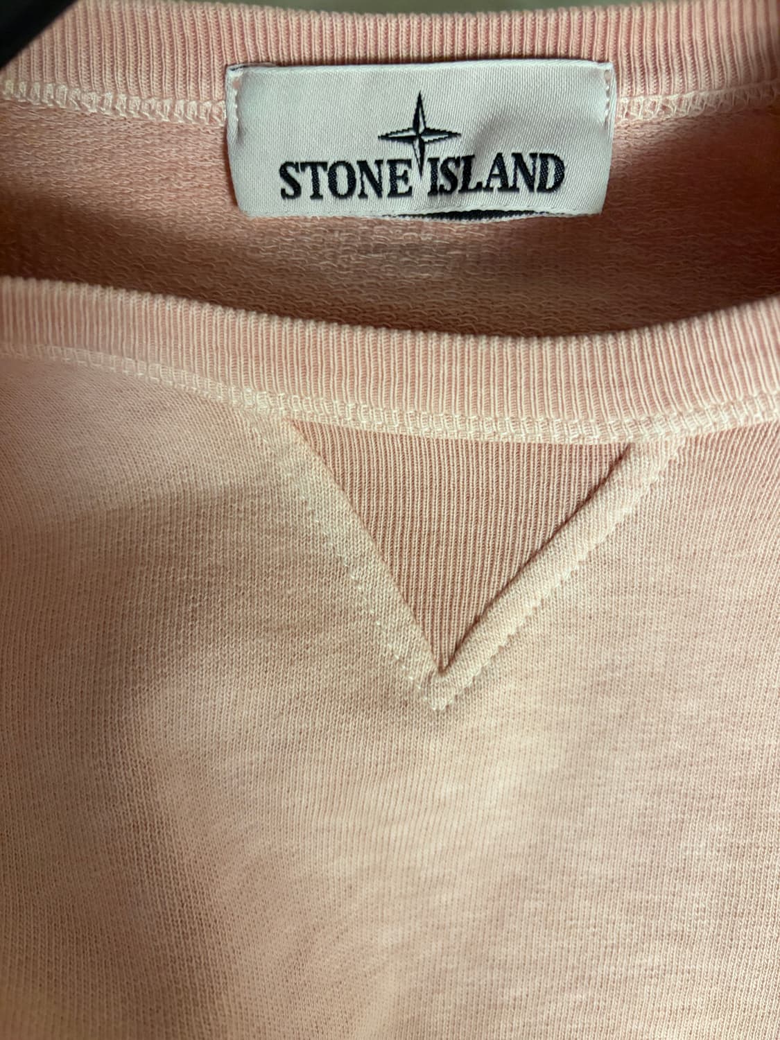 스톤아일랜드 핑크 스웻셔츠 상품이미지4