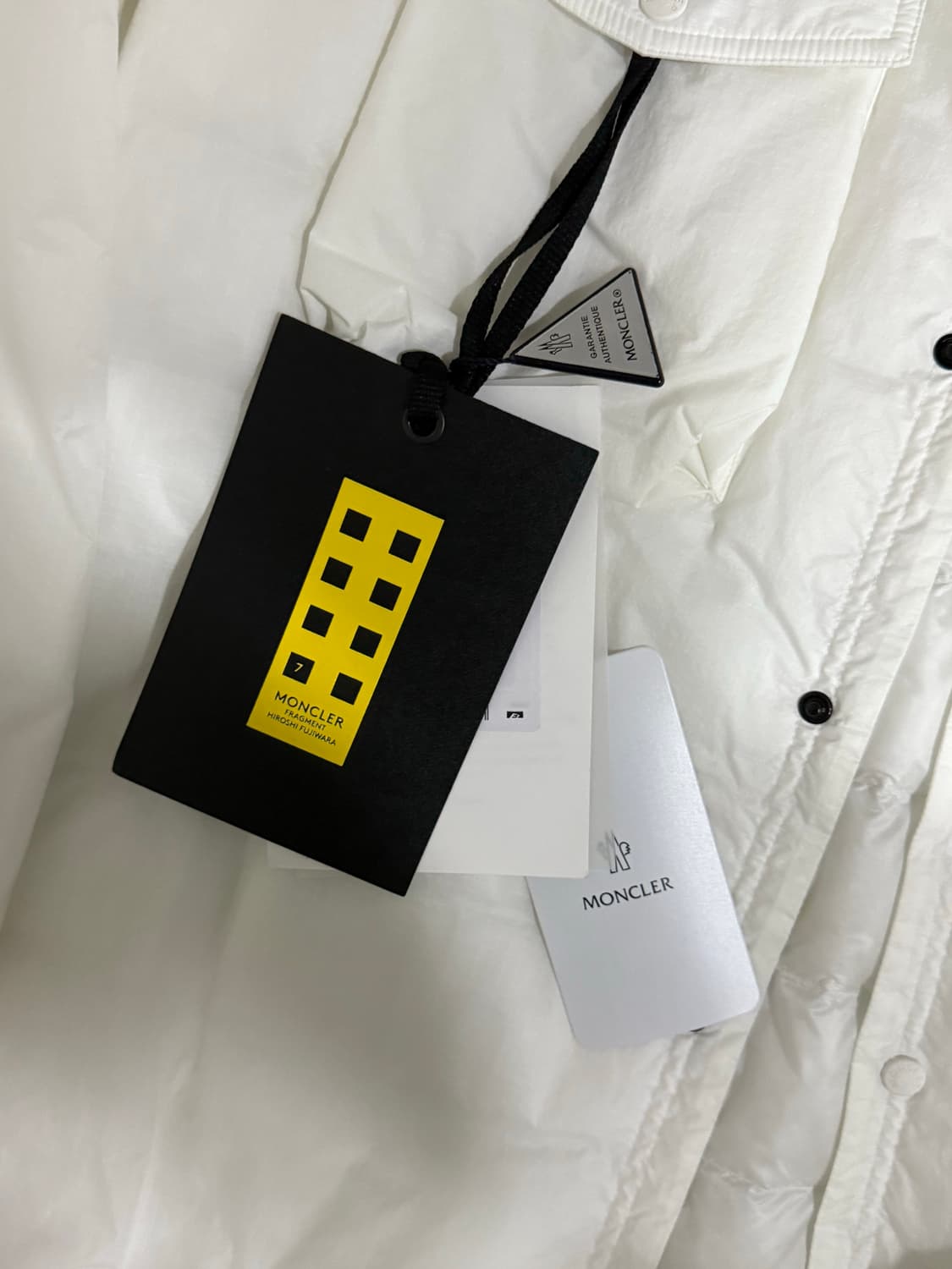 몽클레어 프라그먼트 패디드 셔츠 4사이즈  상품이미지2