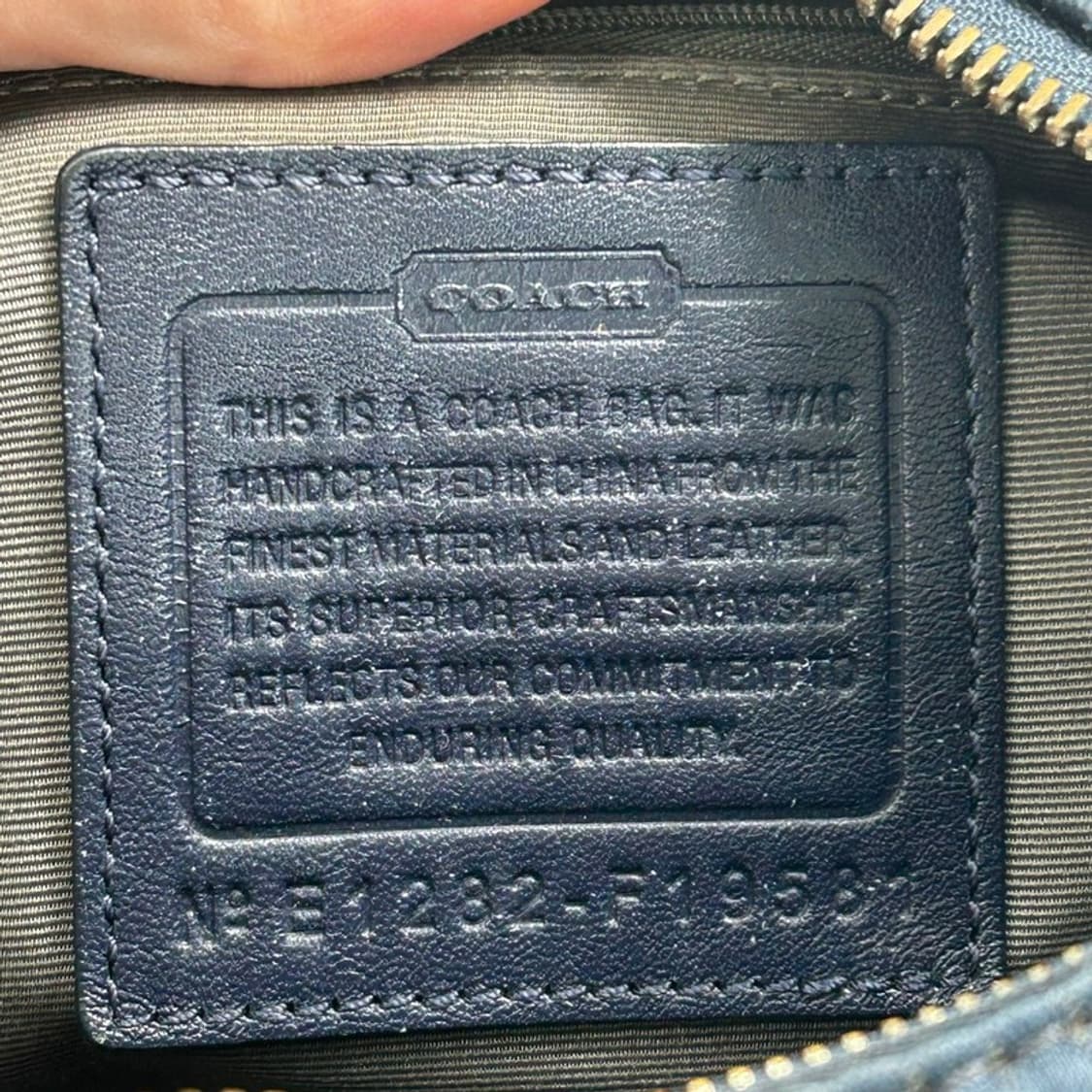 COACH Soho 시그니처 숄더백 네이비 상품이미지8