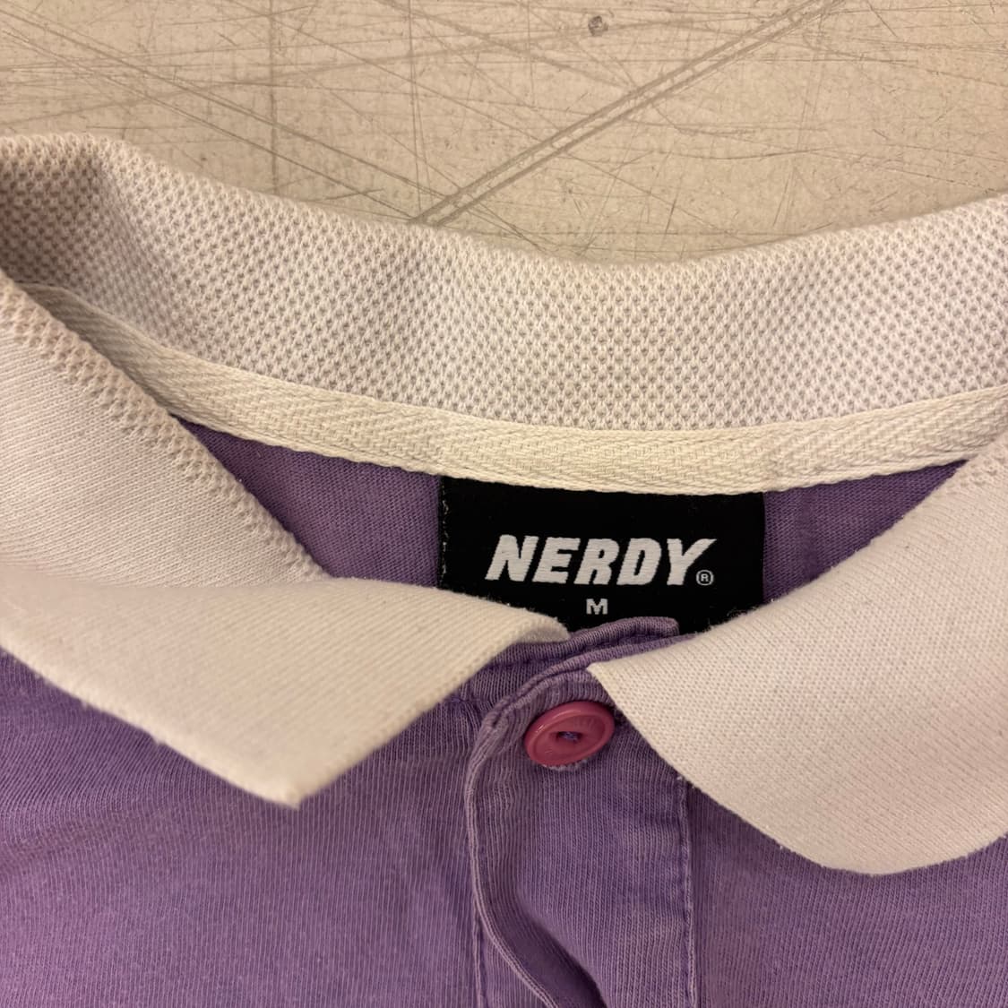 널디 배색 스몰로고 카라티 상품이미지3