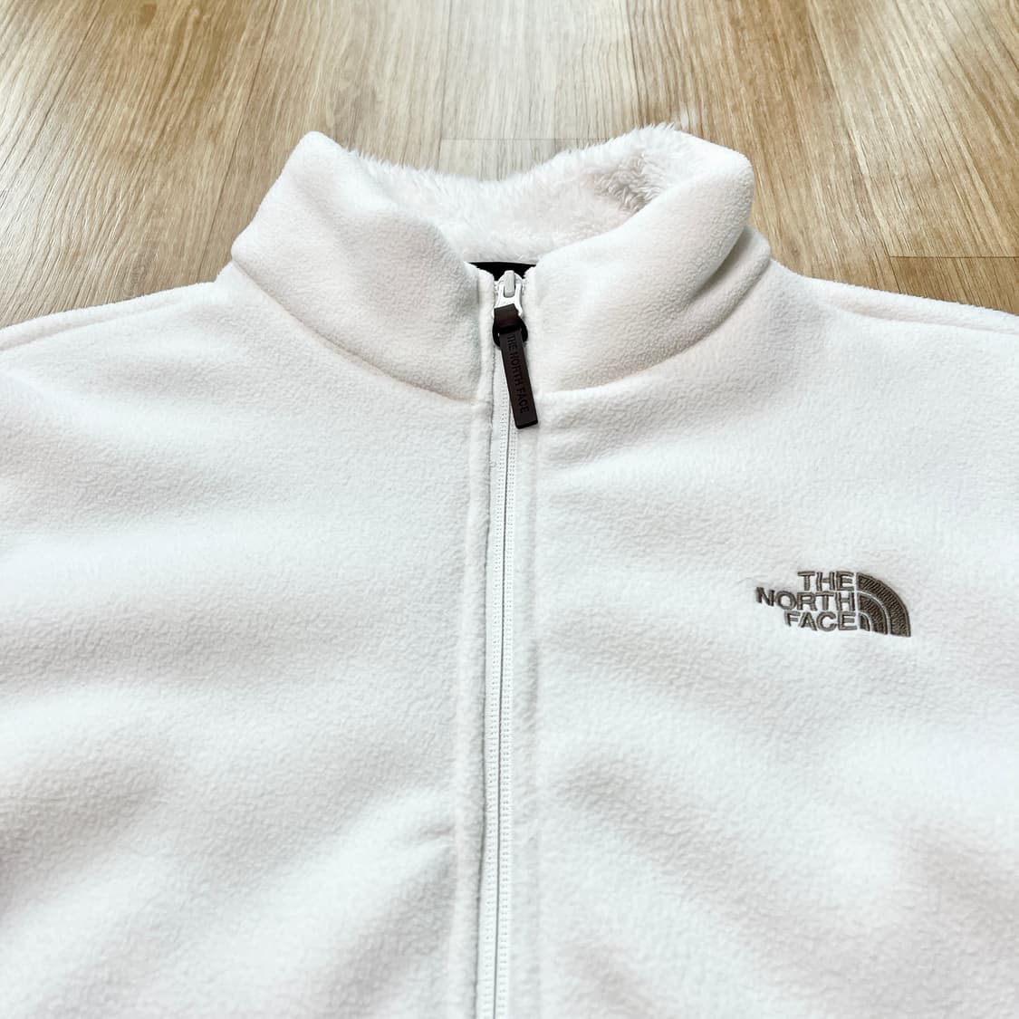 노스페이스 여성 플리스 자켓 아이보리 상품이미지2