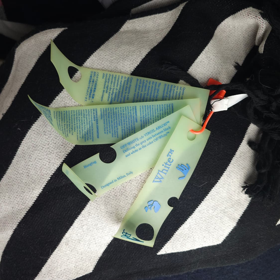 오프화이트 에로우 로고 머플러(새상품) 상품이미지6