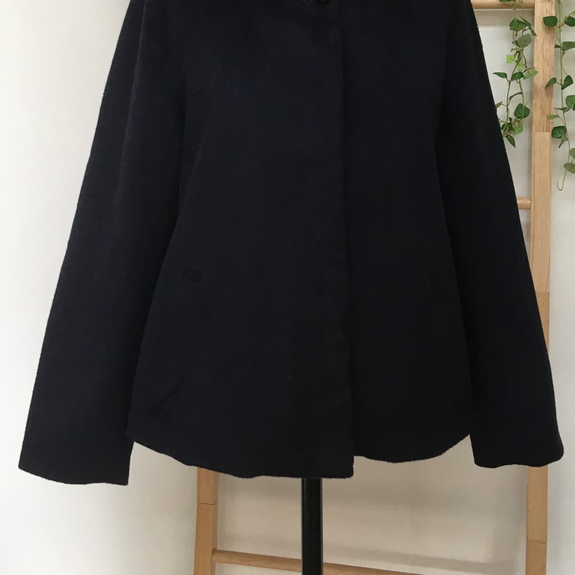 earth music 얼스뮤직/ 후드숏코트 반코트 해린코트 모리걸숏코트 상품이미지3