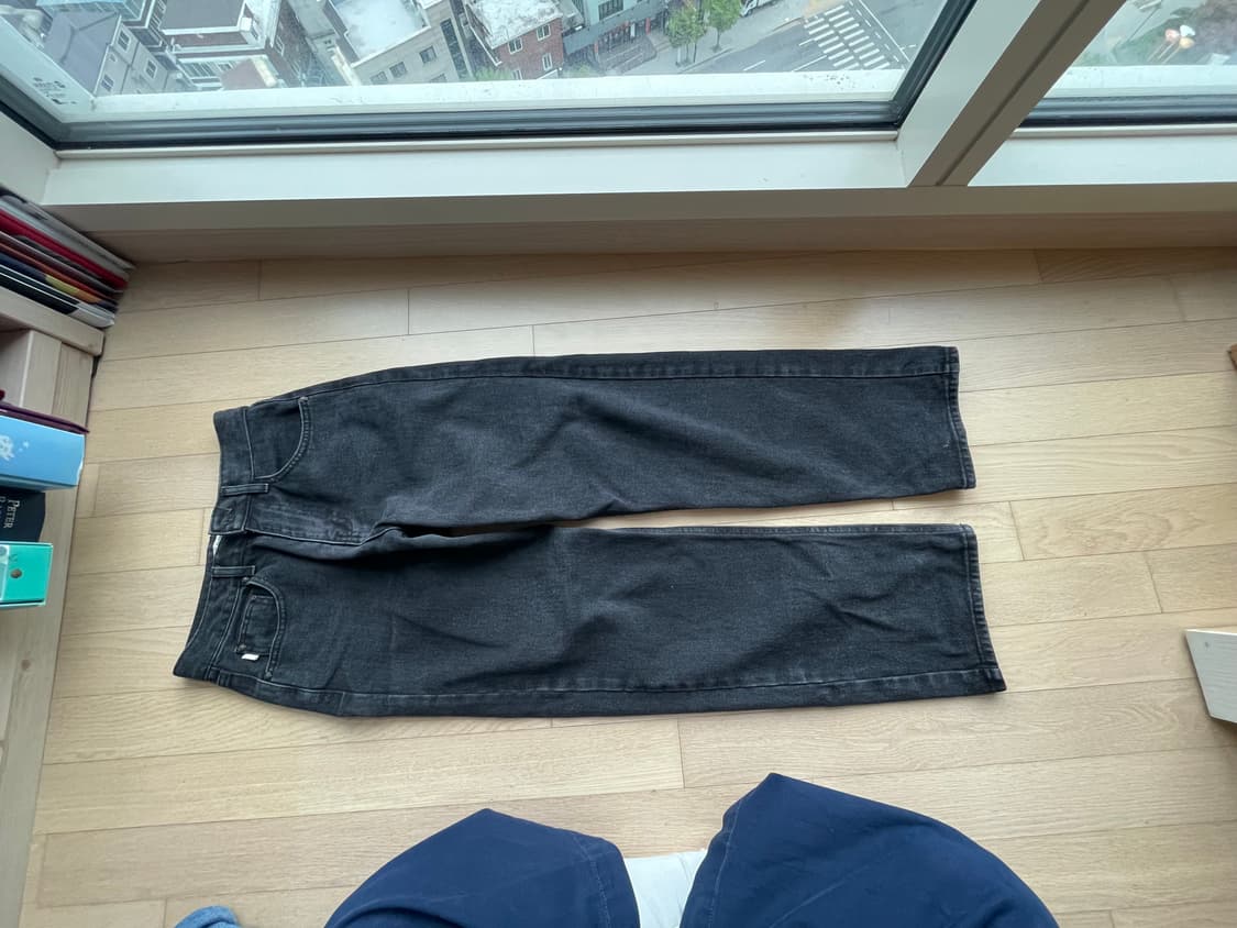 글로니 블랙 데님 팬츠 상품이미지5