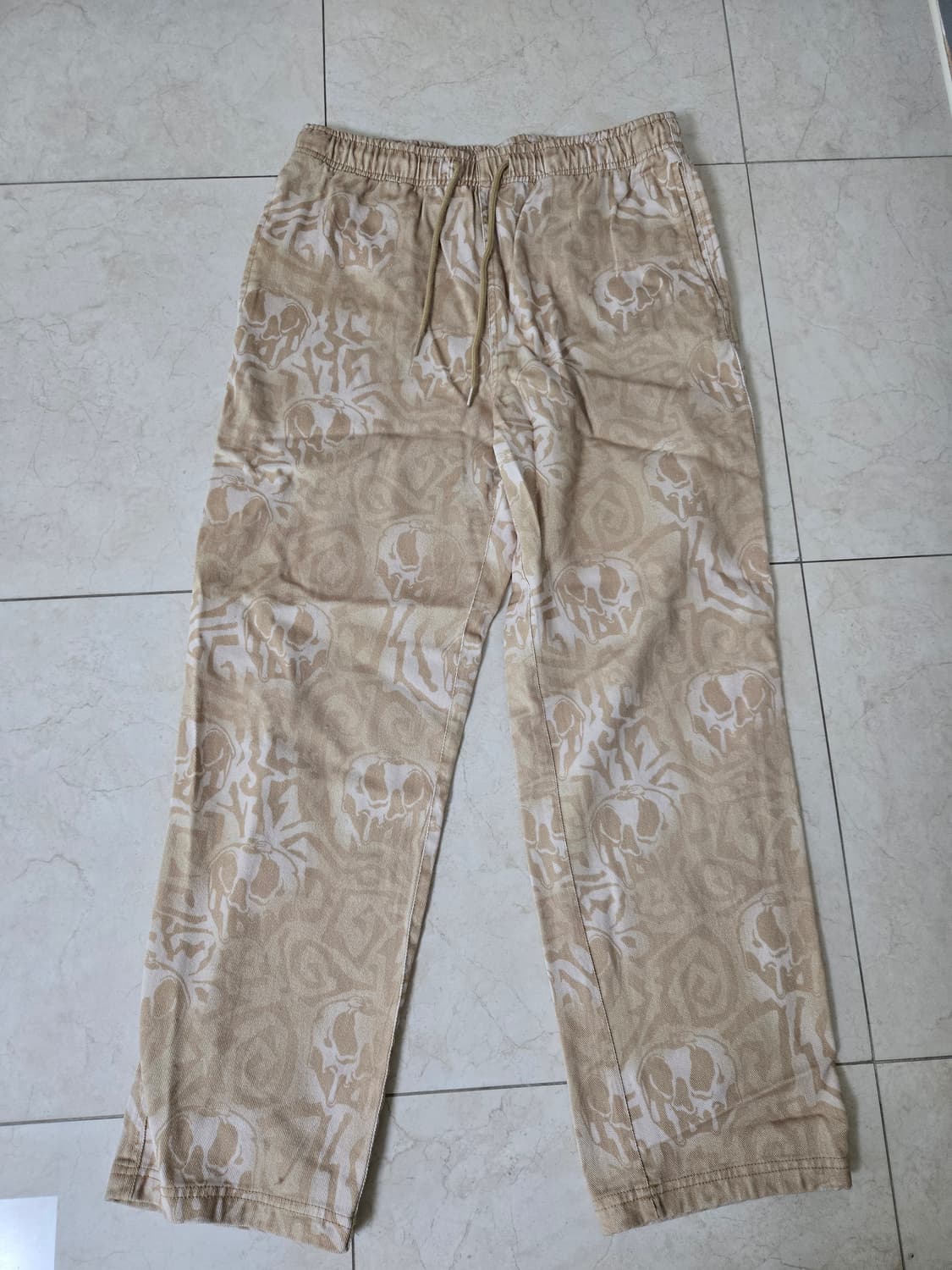 위캔더스(WKNDRS) 비지 판매합니다 상품이미지6