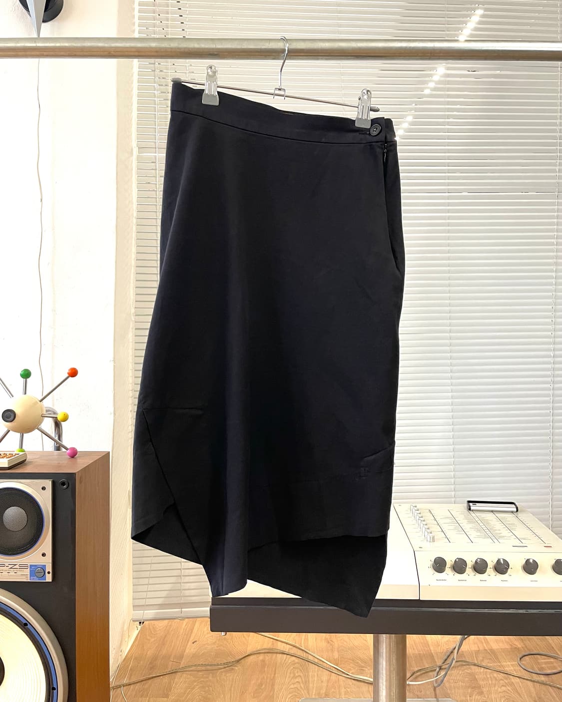 [38] 비비안웨스트우드 앵글로매니아 코튼 언발 스커트 상품이미지7