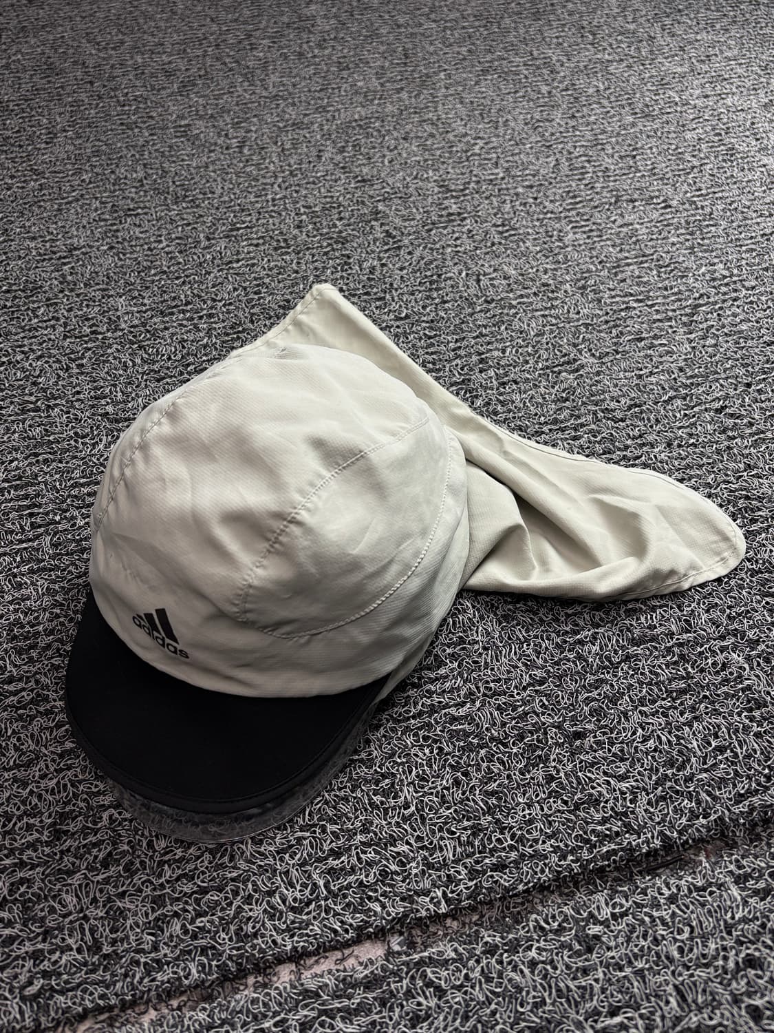 아디다스 이어플랩 트레이스 카키 2481 상품이미지1