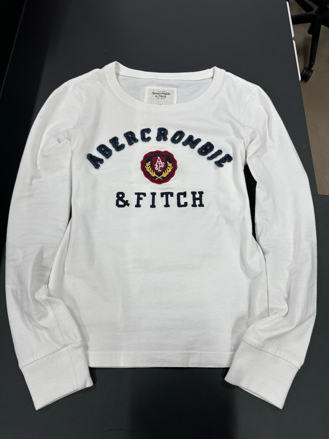 아베크롬비 자수로고 롱슬리브긴팔티 화이트 상품이미지4