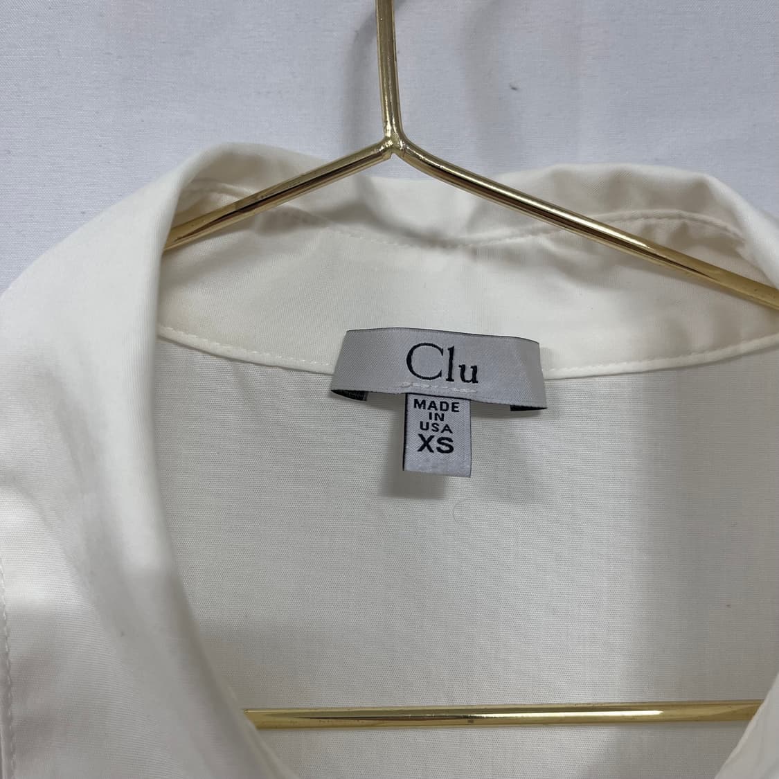 [한섬 수입 브랜드] 쿨루(CLU) 백 셔링 블라우스 상품이미지5
