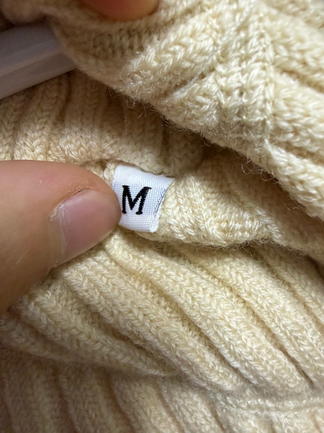 버버리 런던 메리노 울 집업 니트 가디건 상품이미지6