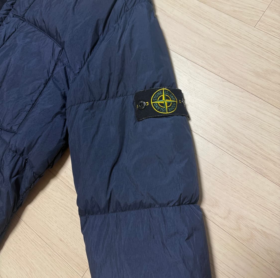 스톤아일랜드 패딩 네이비 M사이즈 상품이미지3