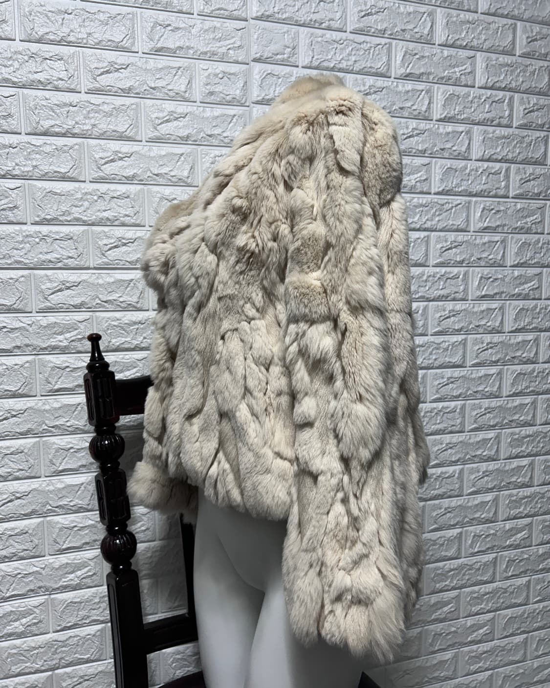 시슬리 래빗&고트 화이트 퍼 자켓 상품이미지3