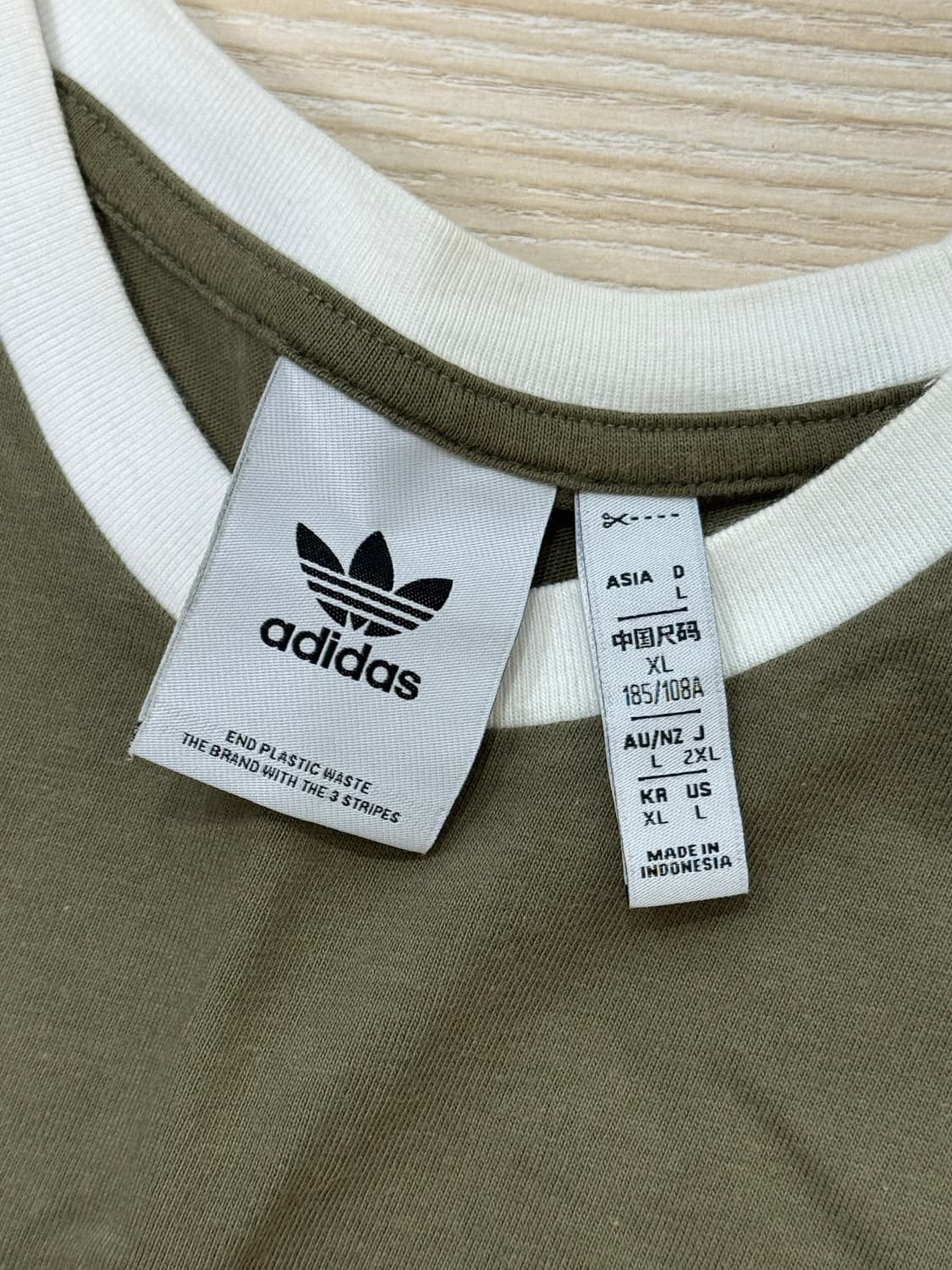 아디다스 티셔츠 XL 상품이미지2