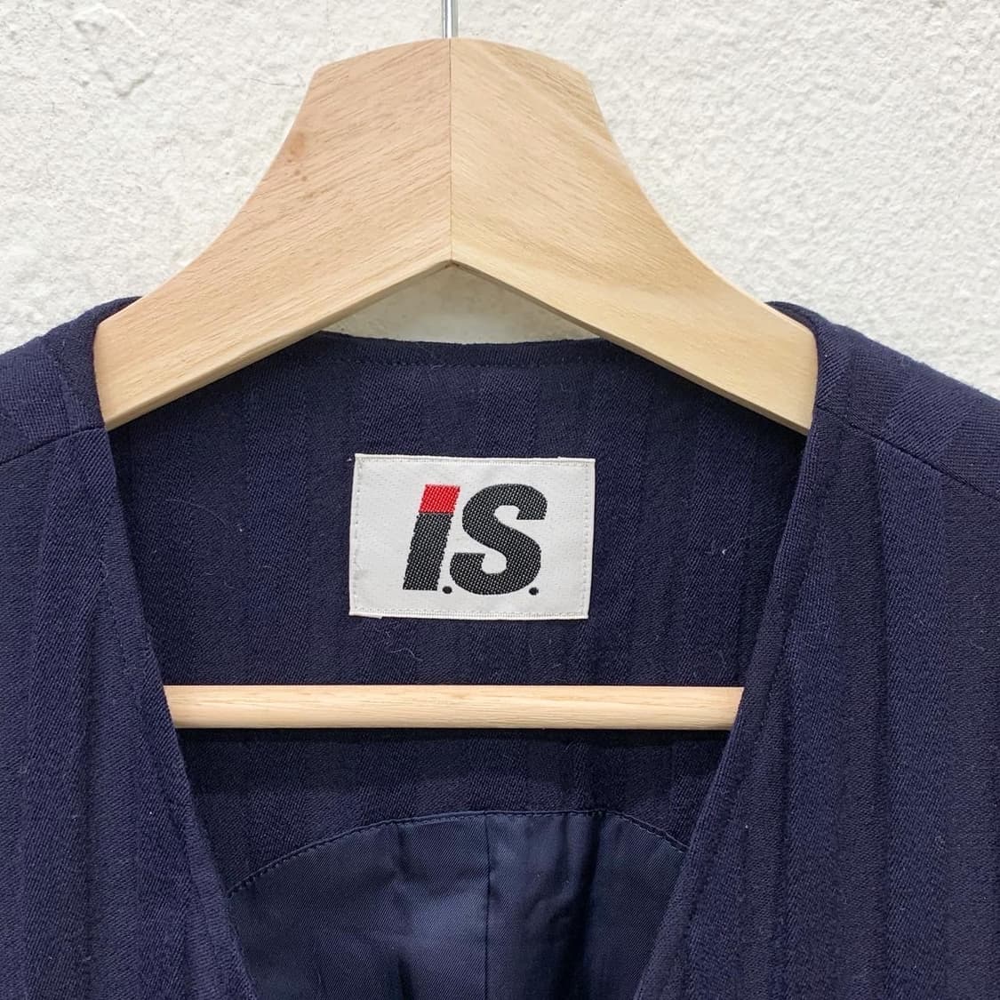 이세이미야케 네이비 벨티드 스트라이프 베스트 상품이미지5