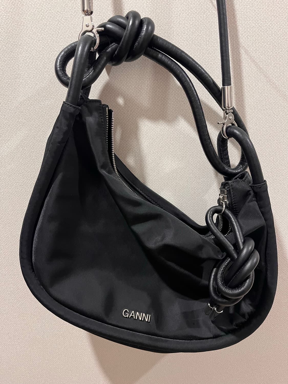 가니 바게트백 ganni 가방 나일론 상품이미지2